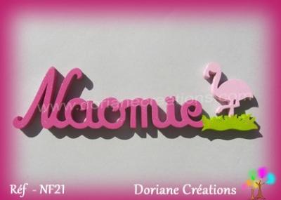 Prénom bois naomie flamant rose