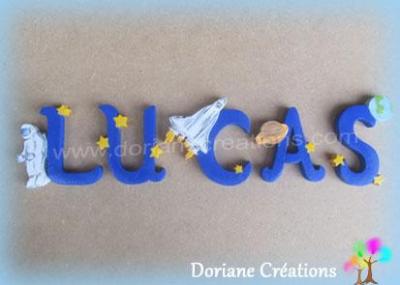 Lettres murales en bois thème espace