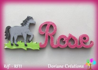 Prenom lettres bois rose avec cheval 1